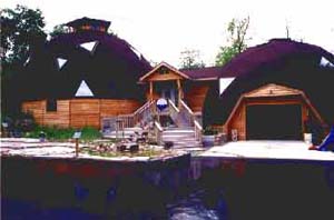 pic02.jpg (48329 bytes)