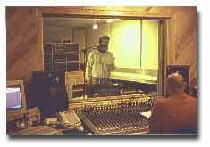 studio1.jpg (34565 bytes)